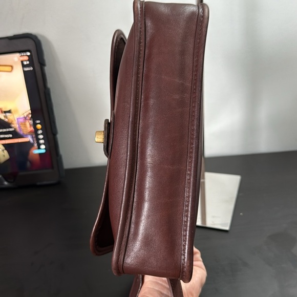 Coach vintage 1997 turn lock clutch - Picture 5 of 9